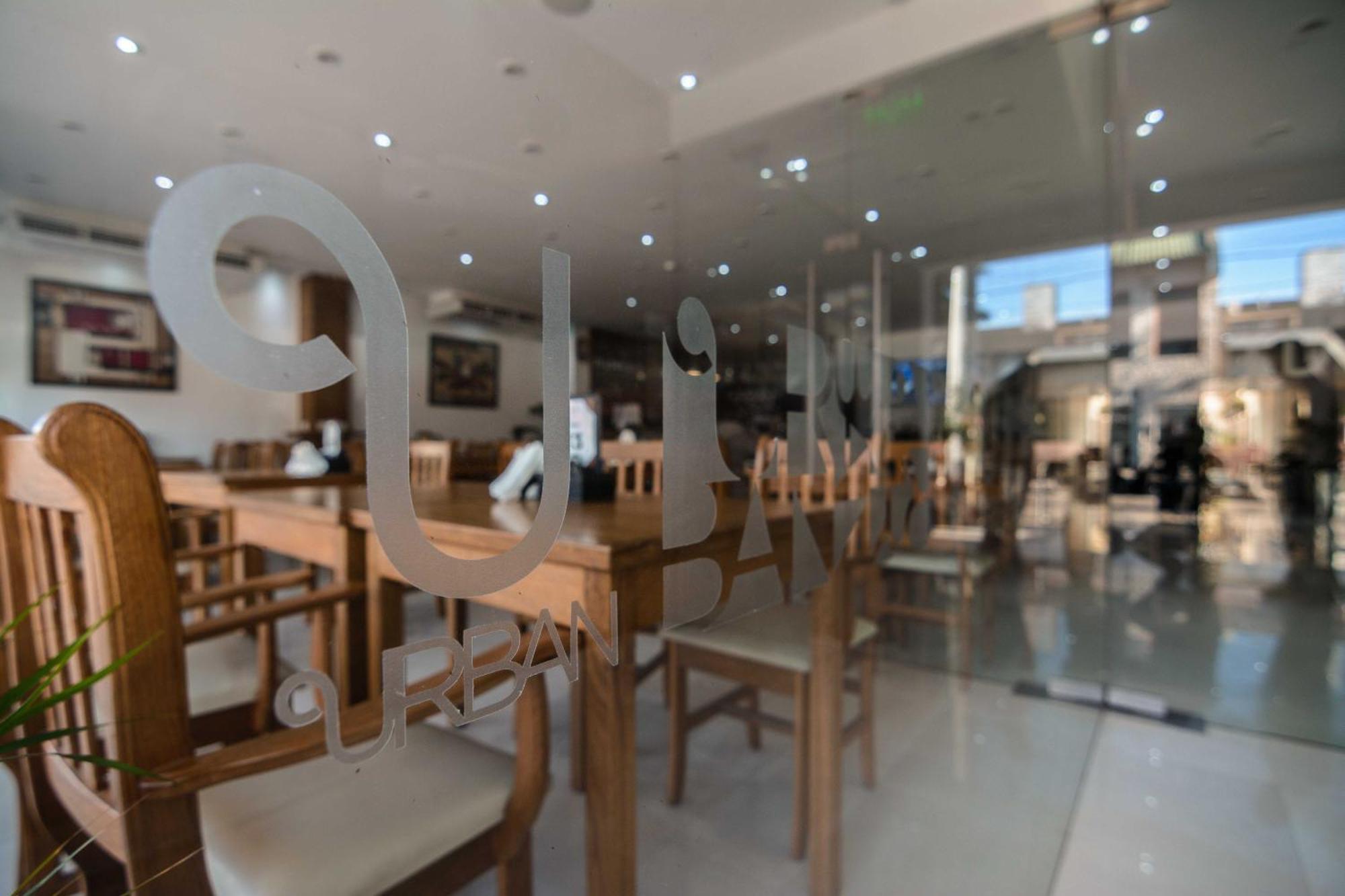 Hotel Urbano ลาบันดา ภายนอก รูปภาพ