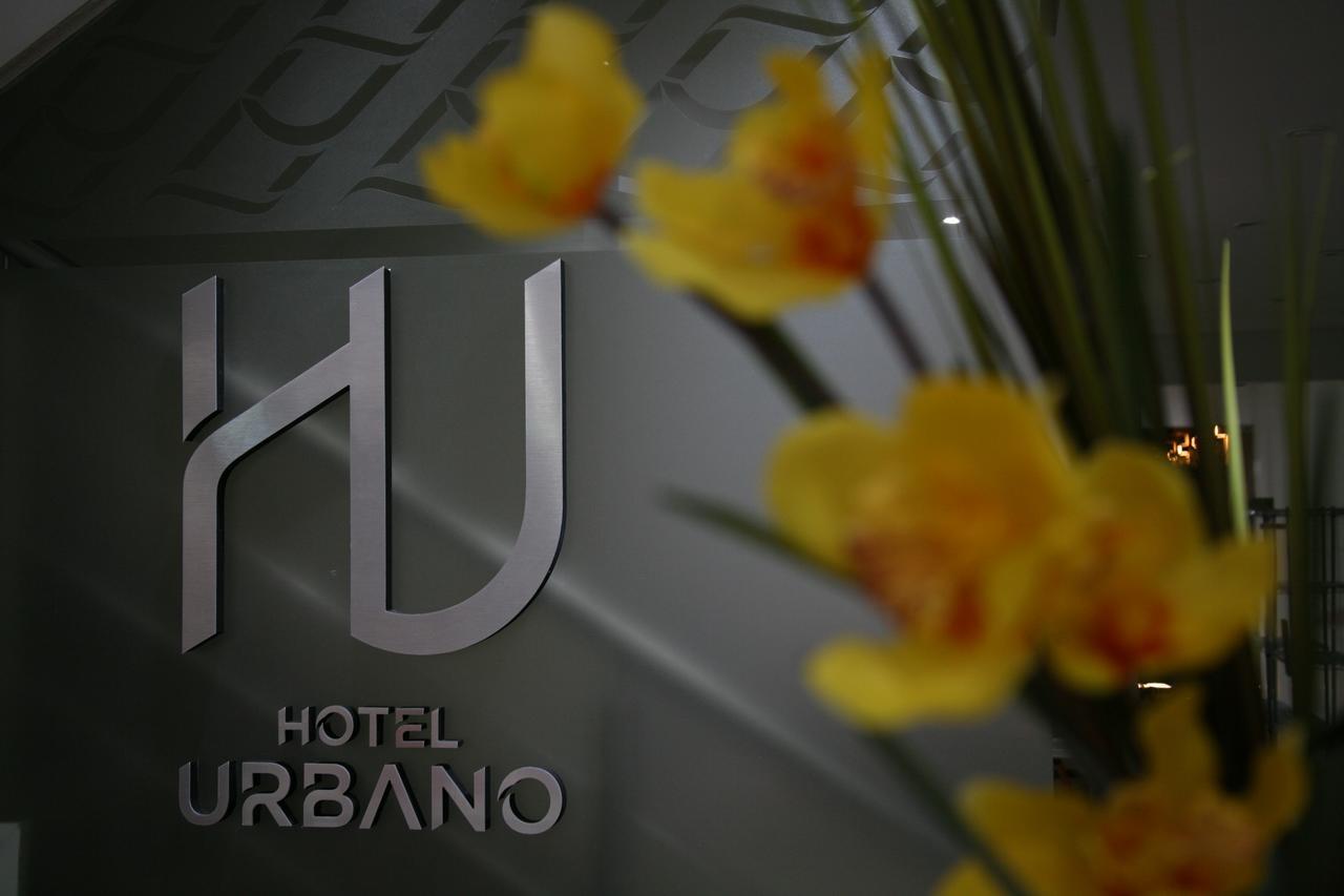 Hotel Urbano ลาบันดา ภายนอก รูปภาพ