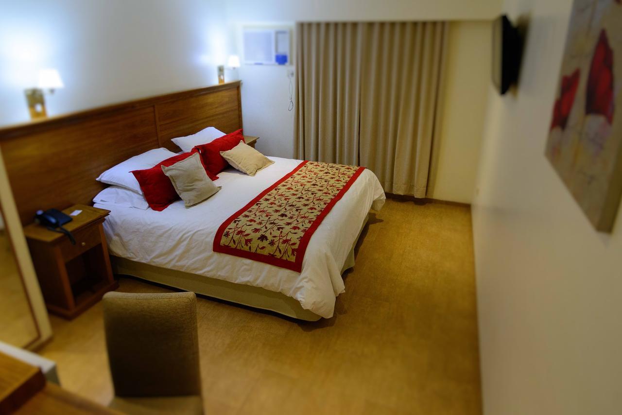 Hotel Urbano ลาบันดา ภายนอก รูปภาพ